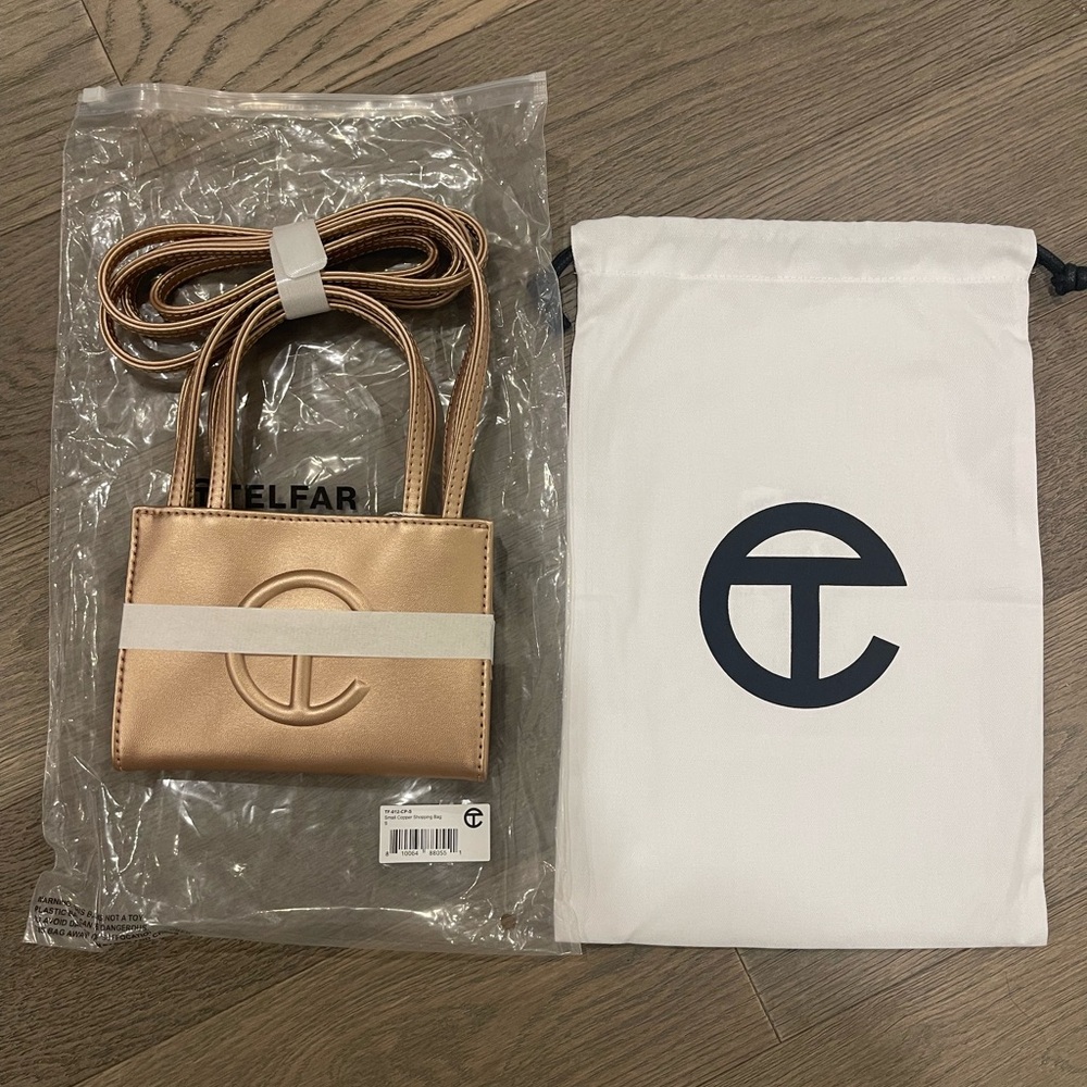 NWT Telfar Mini Bag in Shimmering Rose Gold - Picture 4 of 7
